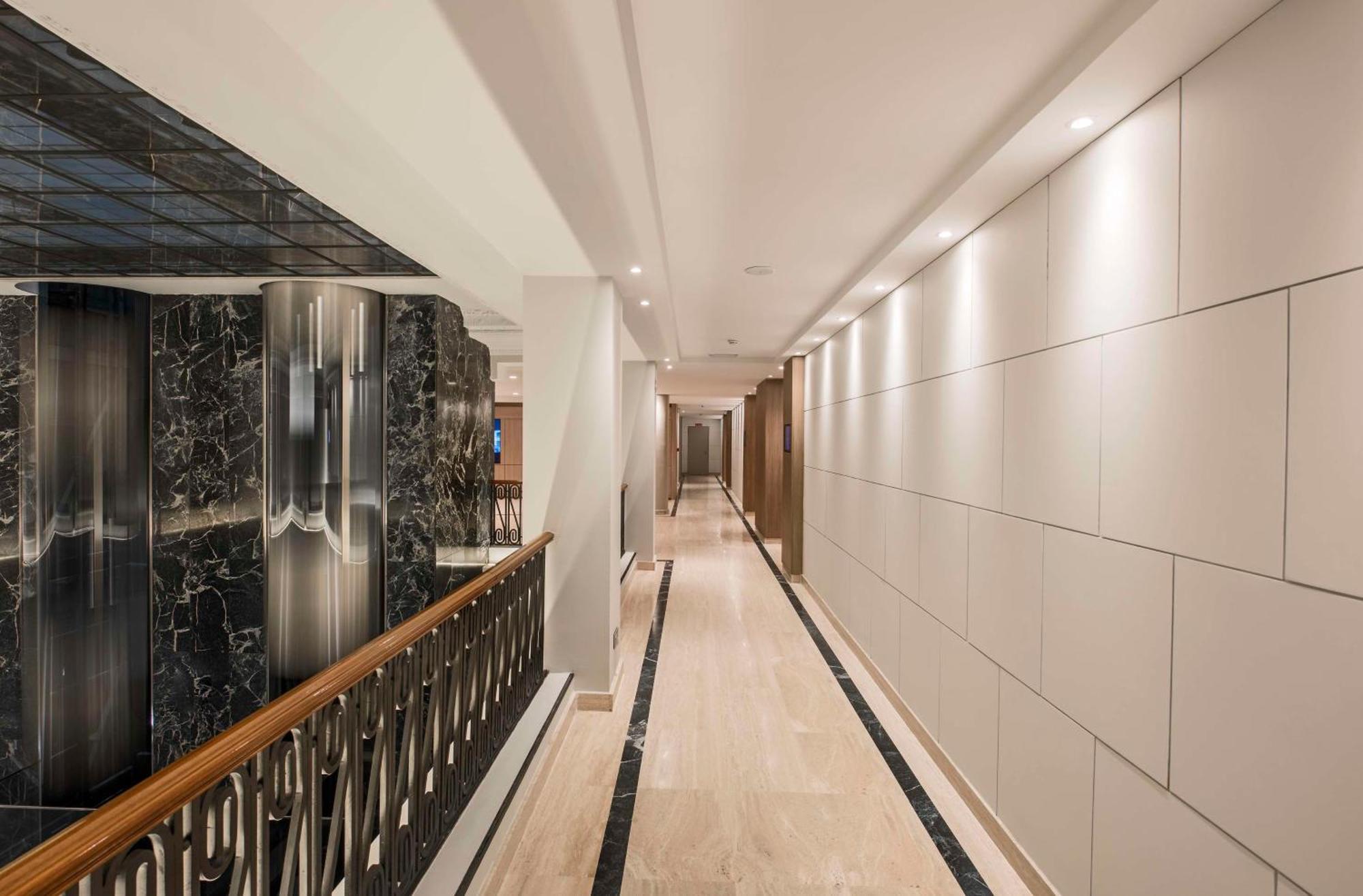 Nh Madrid Nacional Hotel Екстериор снимка